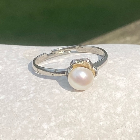 Cultured Pearl ring silver plated 6 mm Pearl adjustable size 7 - 8.5 - Picture 10 of 16